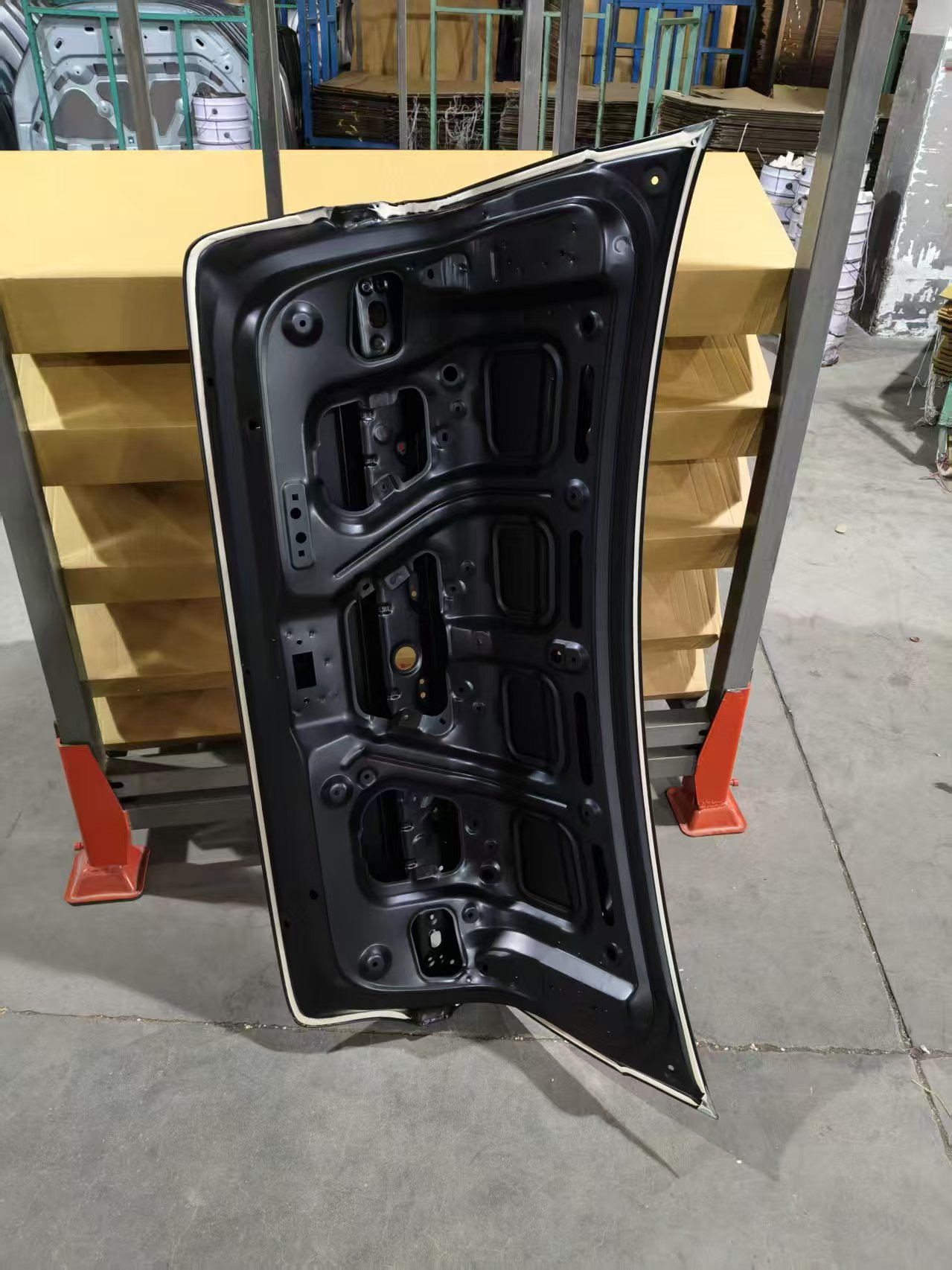درب صندوق عقب استیل KIA K4 24